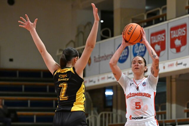 Podľa predpokladov priamočiara jazda Ruže na CBK - 101:35