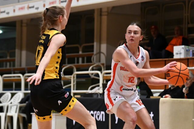 Ruža v predstihu vstúpi do nadstavby