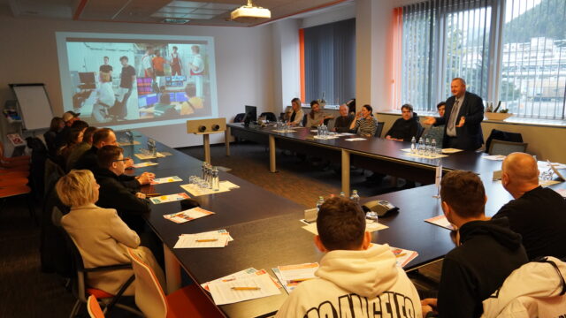 Prieniky medzi Polytechnickou školou a Mondi SCP