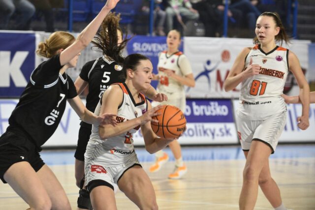 Ruža U 18 viedla bola na plus 14 bodov a prehrala 50:52