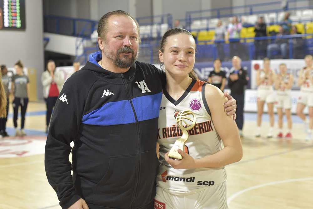 S M. Oravcovou po triumfe v MEL