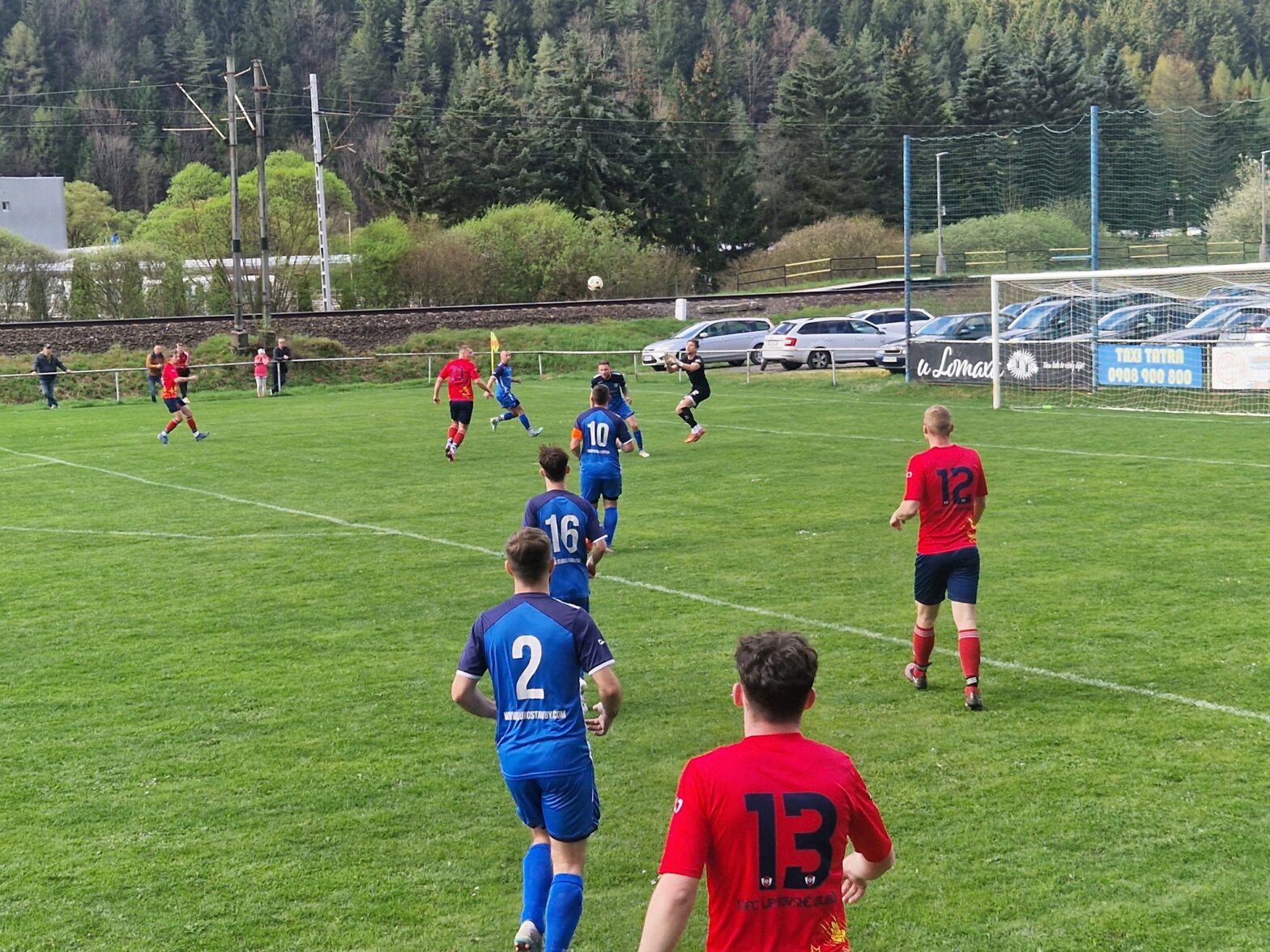 Pokračovali regionálne futbalové súťaže