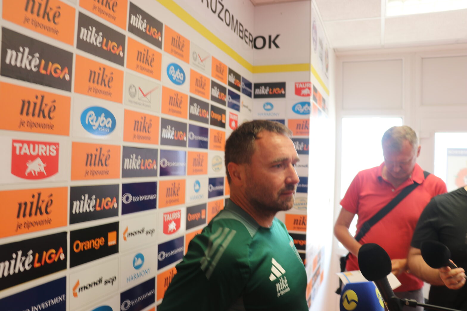 Prvé kroky asistenta R. Bôžika v MFK