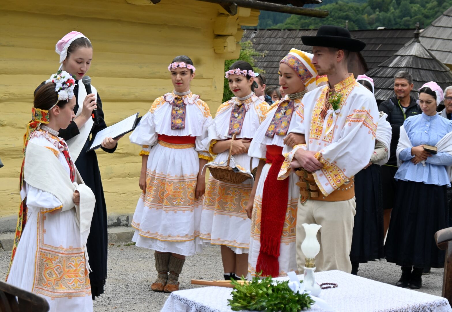 Dva regióny spojila tradičná svadba