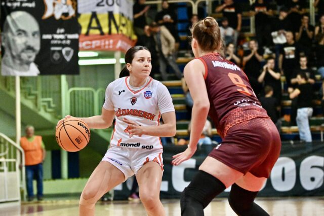 Trénera J. Suju potešilo len päť stratených lôpt