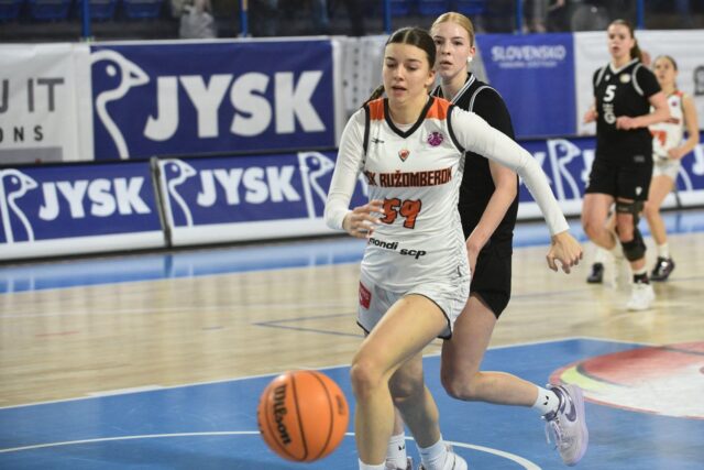 Optimistické vykročene devätnástky Ruže