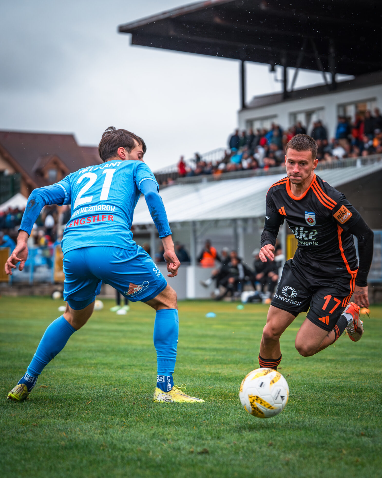 Ruža v pohári vycestuje buď do R. Soboty, alebo do Zvolena