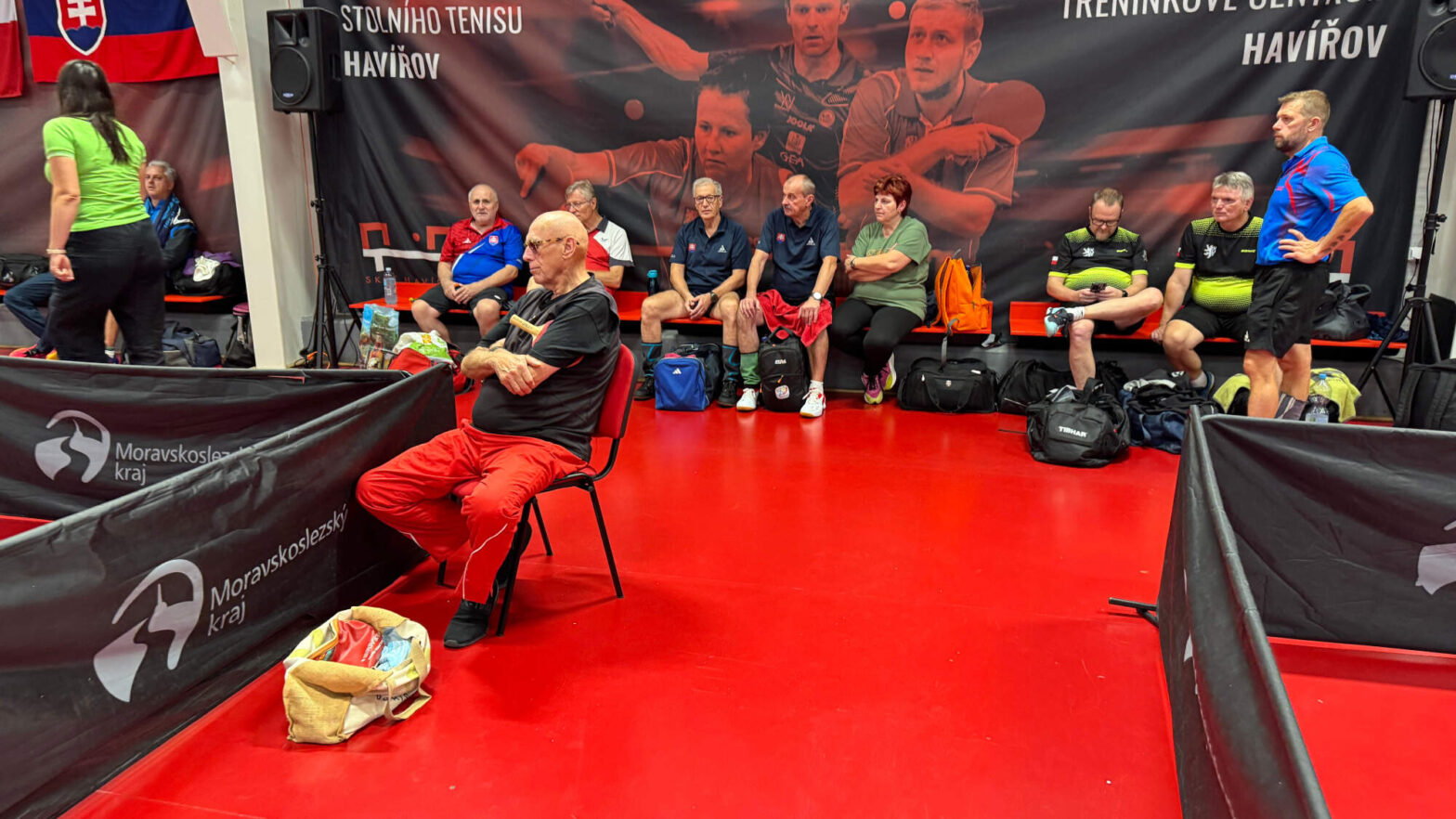 Ľ. Tužinský s česko-slovenskými medailami