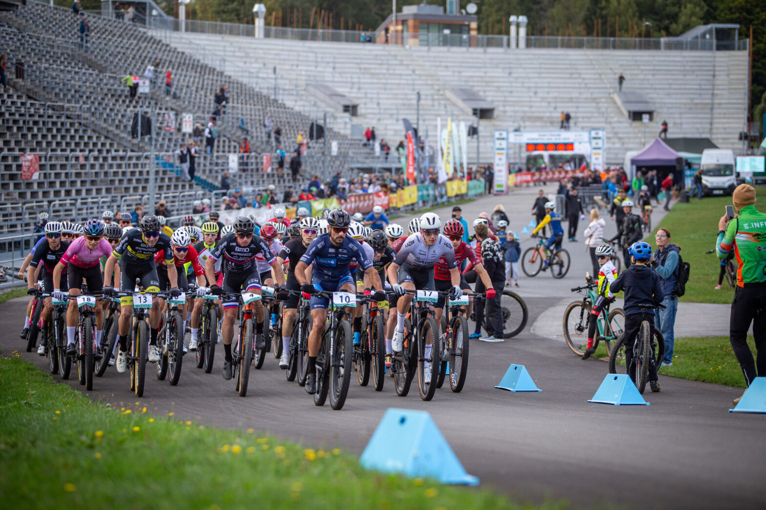 M. Ulík strieborný na M SR, T. Martiška bronzový