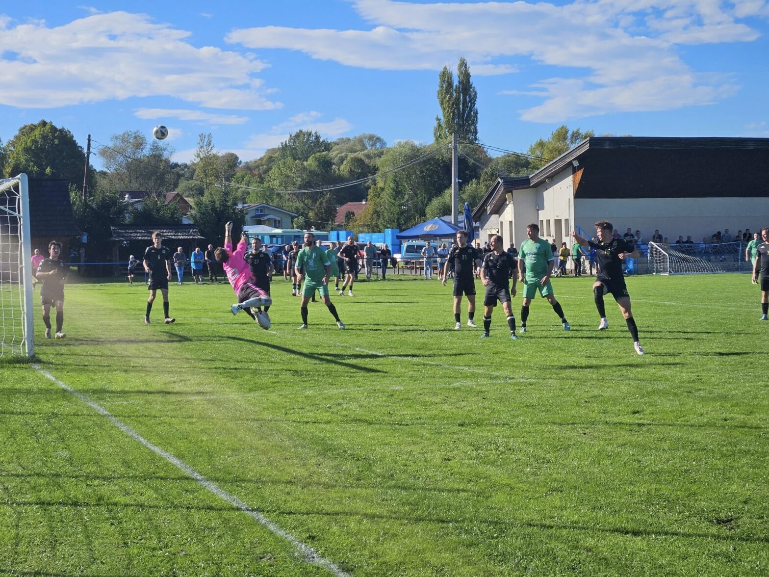 Pokračovali regionálne futbalové súťaže