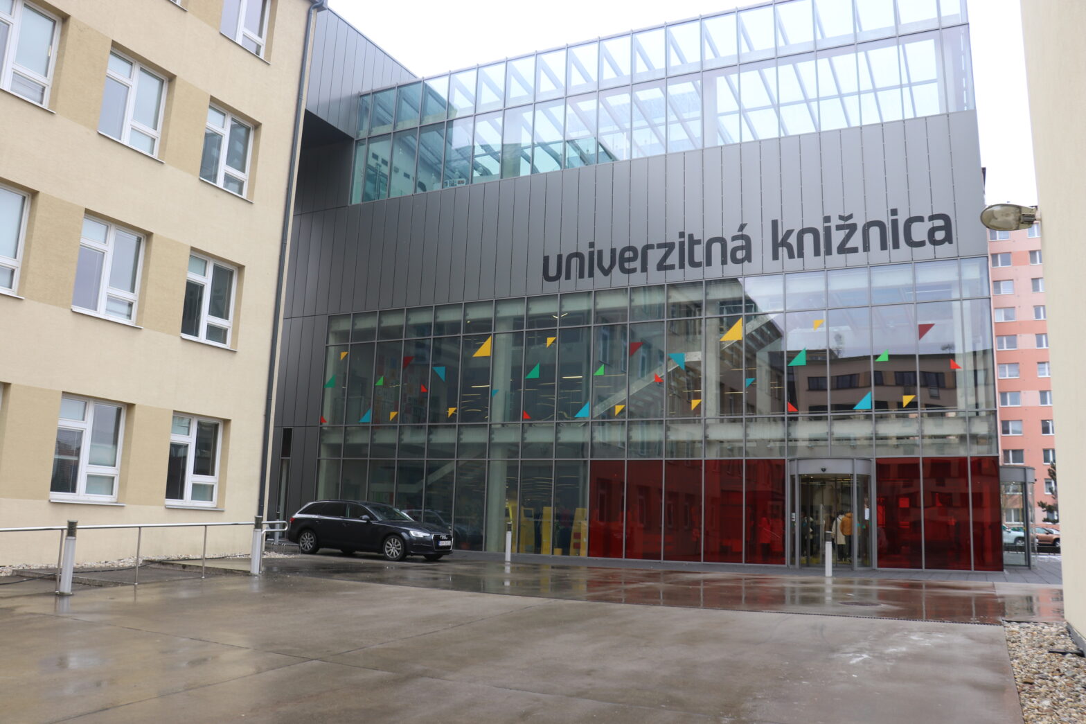 Jubilujúca vysoká škola opäť sa otvorí verejnosti