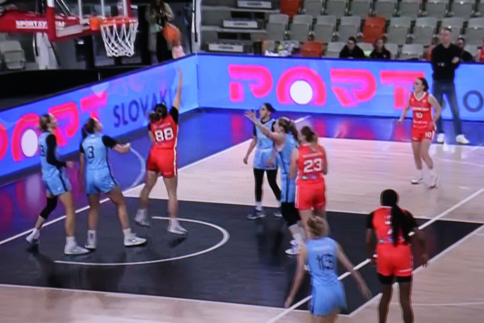 Ruža v Bratislave vyhrala 66:51, keď rozhodla posledná štvrtina