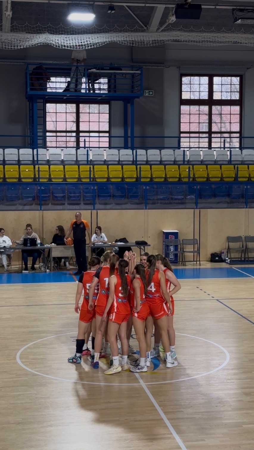 Ruža U 18 na MEL s vyrovnanou bilanciou, 2 víťazstvá - 2 prehry