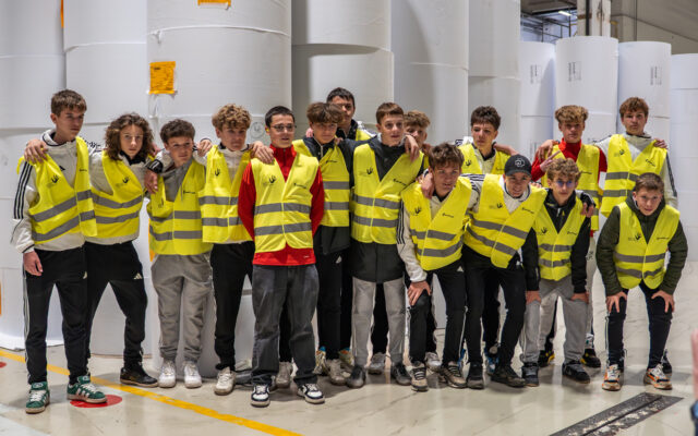 Futbalová pätnástka nakukla do papierenského gigantu