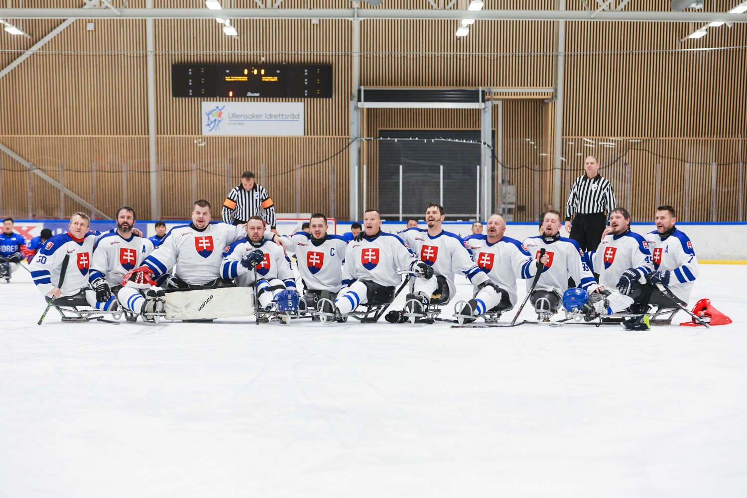 Ďalší miľník hokeja na sánkach aj s M. Hlinkom