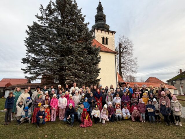 Zvestovatelia Dobrej noviny navštívili rodiny na dolnom Liptove