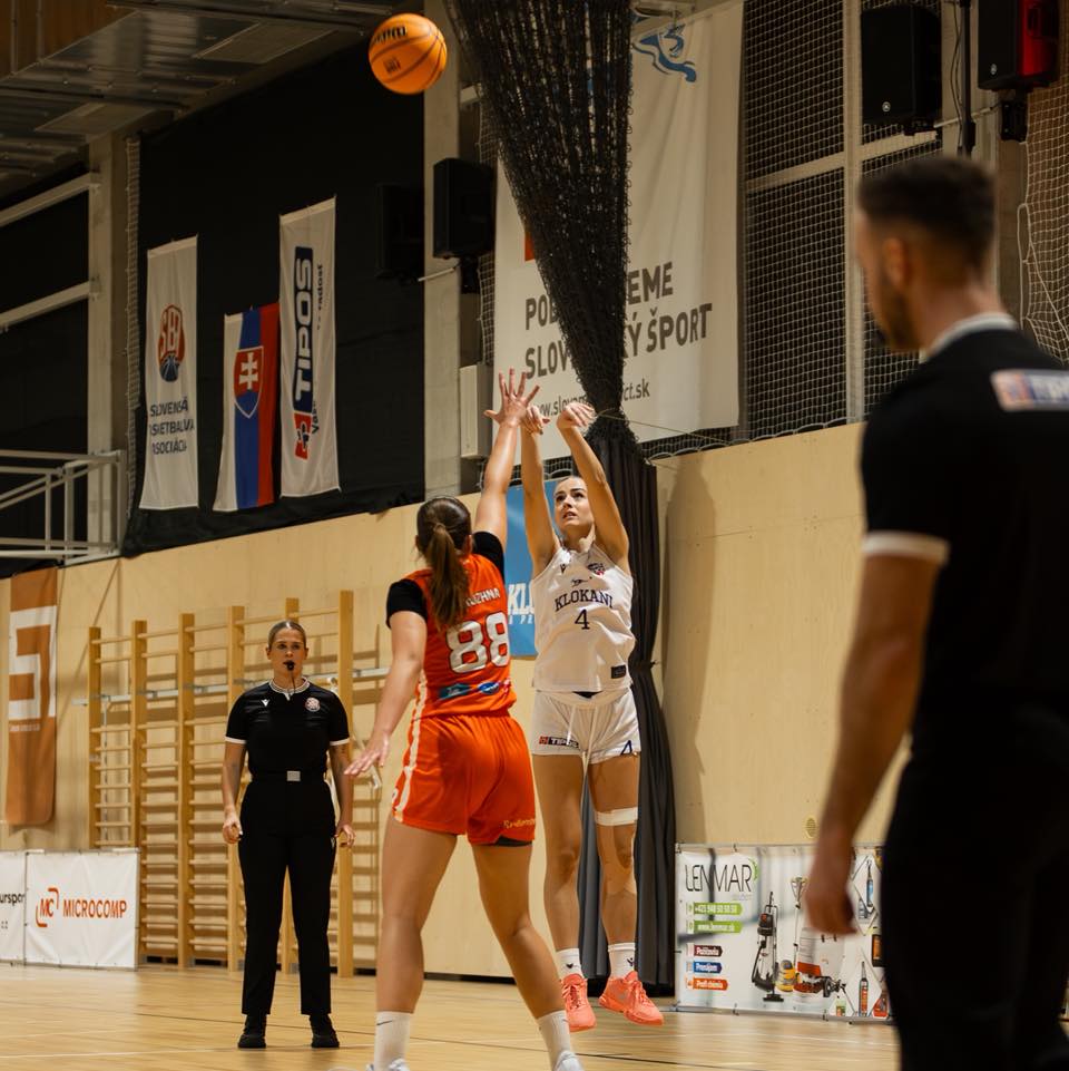 A. Kaliuzhna mala strelecký apetít