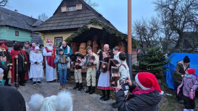 Svetlo betlehema, vône trhov a pomoc komunite