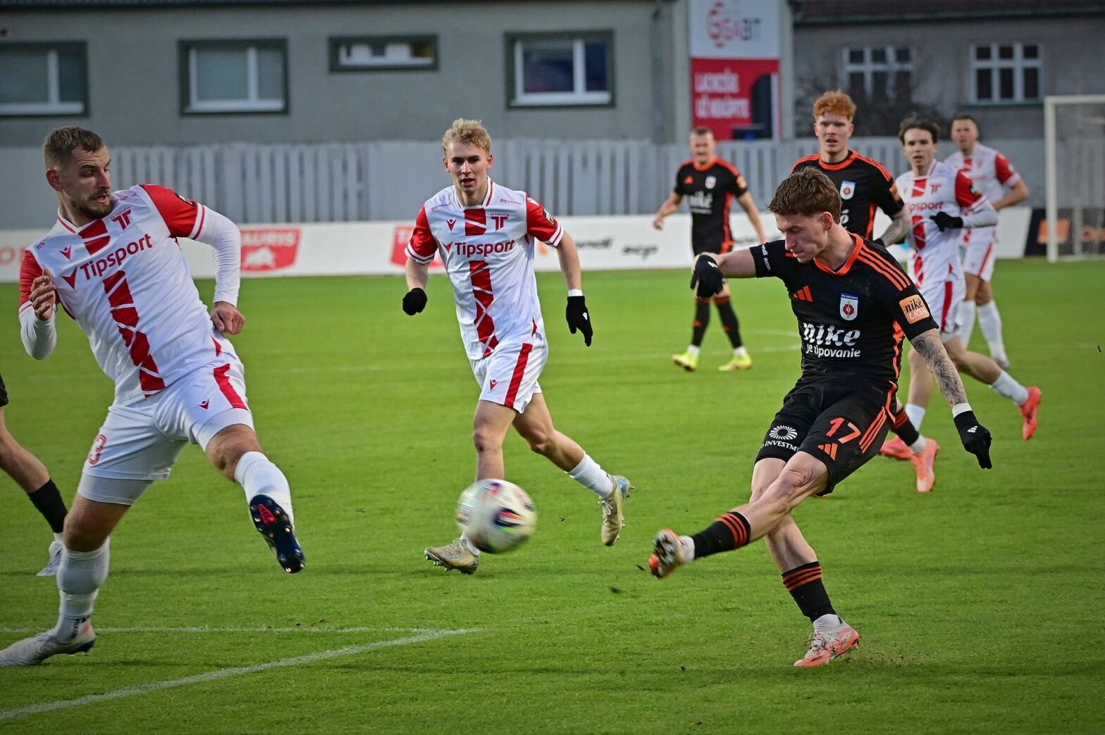 Pohľad O. Smetanu späť i náčrt pohybov v tíme