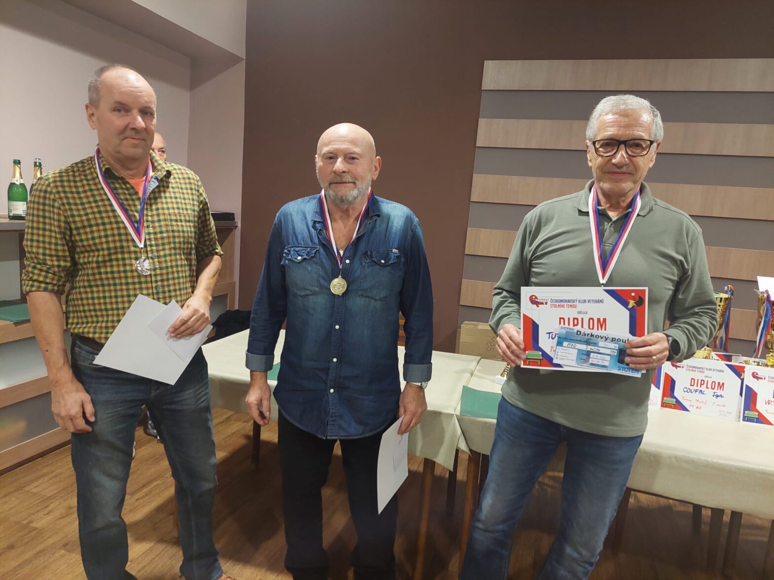 Ružomberský pingpongový veterán mieša karty aj za riekou Moravou