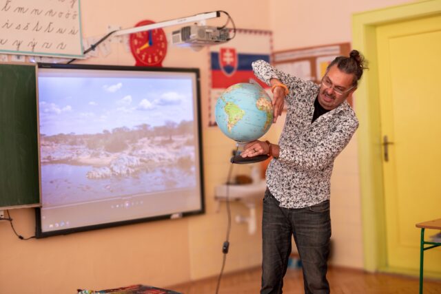 Keď vám do stanu šelmy dávajú dobrú noc – cestovateľská prednáška Mareka Chomista