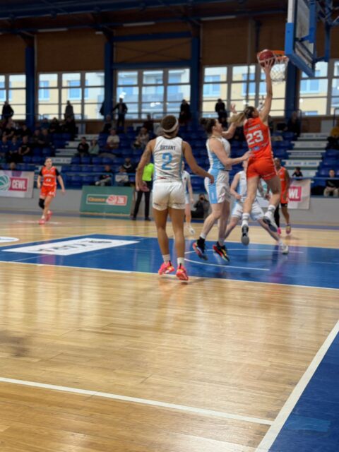 Sujov tím domácej Kare poriadne naložil - 94:55