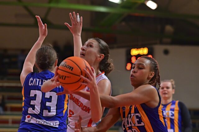 Ťažko vybojované víťazstvo v Košiciach - 61:57