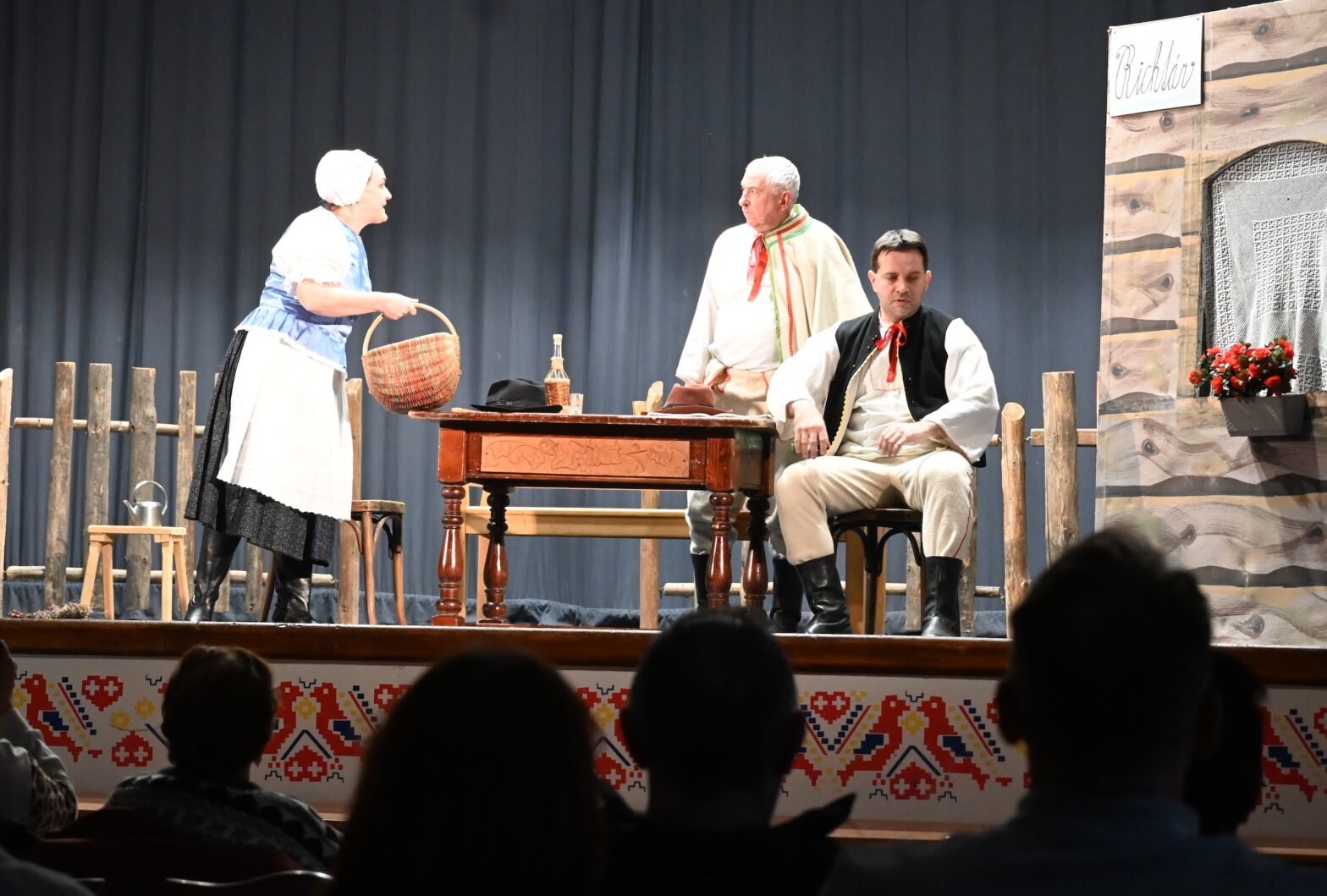 Likavskí ochotníci zožali úspech: „Pani richtárka“ ožila na javisku v Liptovských Sliačoch