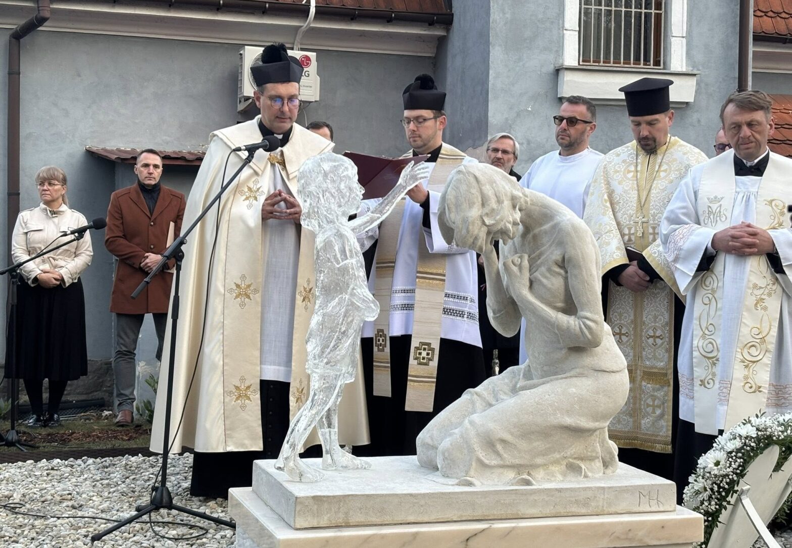 Svetlo bielej sviečky v Ružomberku: Pripomíname si krehkosť nenarodeného života