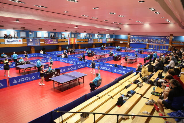 Stolnotenisová republika