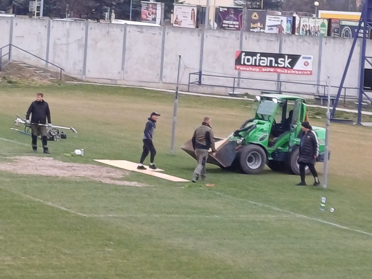 Čiastočná výmena trávnika v pokutových územiach