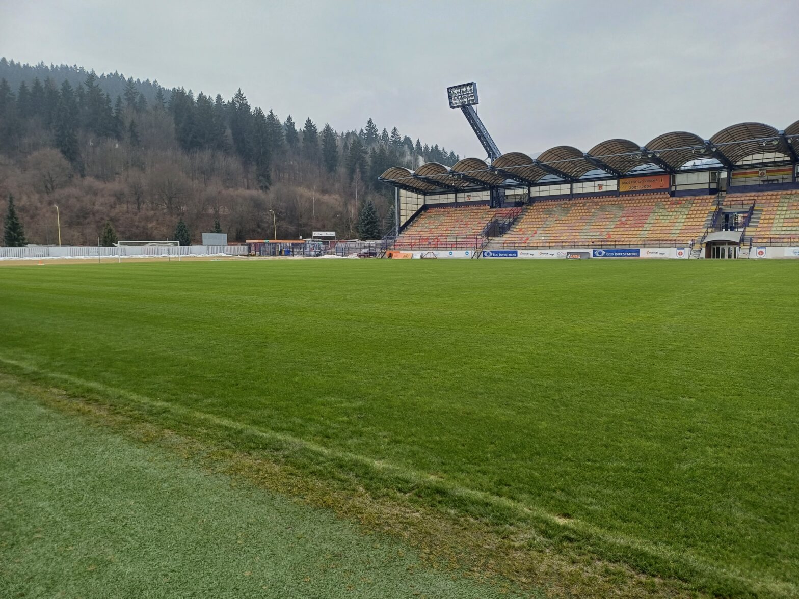 Modernizácia hľadiska B tribúny