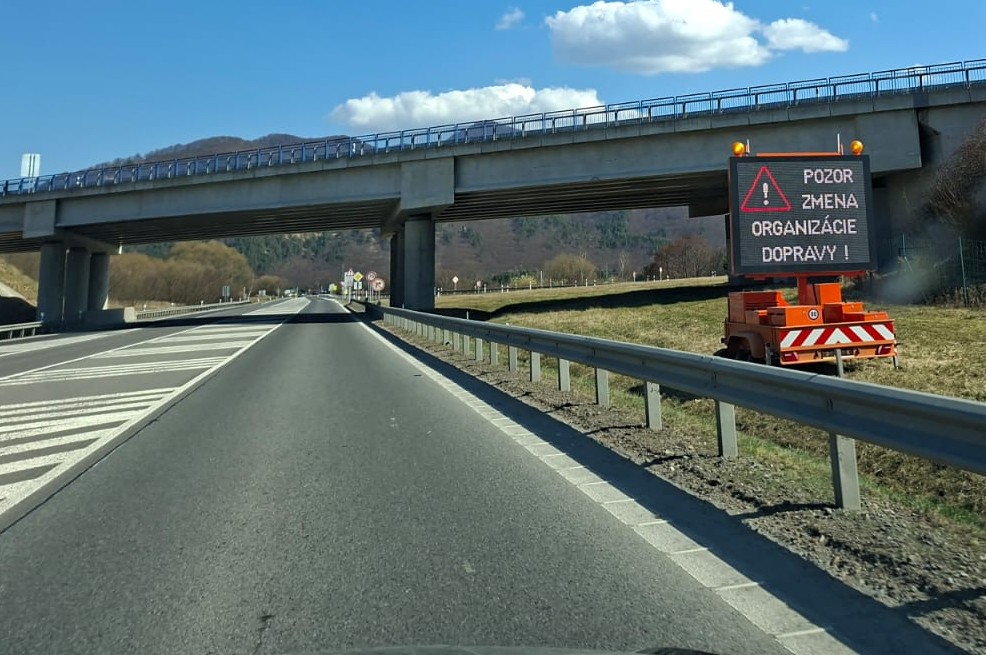 Vodiči pozor! Z hlavnej cesty urobili vedľajšiu