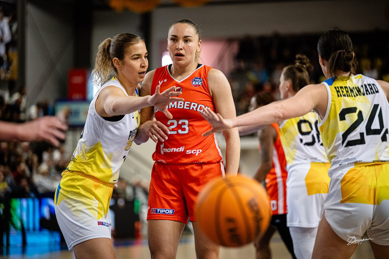 Oľga Jackovecová chce, aby družstvo v stredu splatilo aj dlh fanúšikom