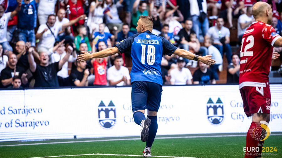 E. Jendrišek sa hotuje na Európu