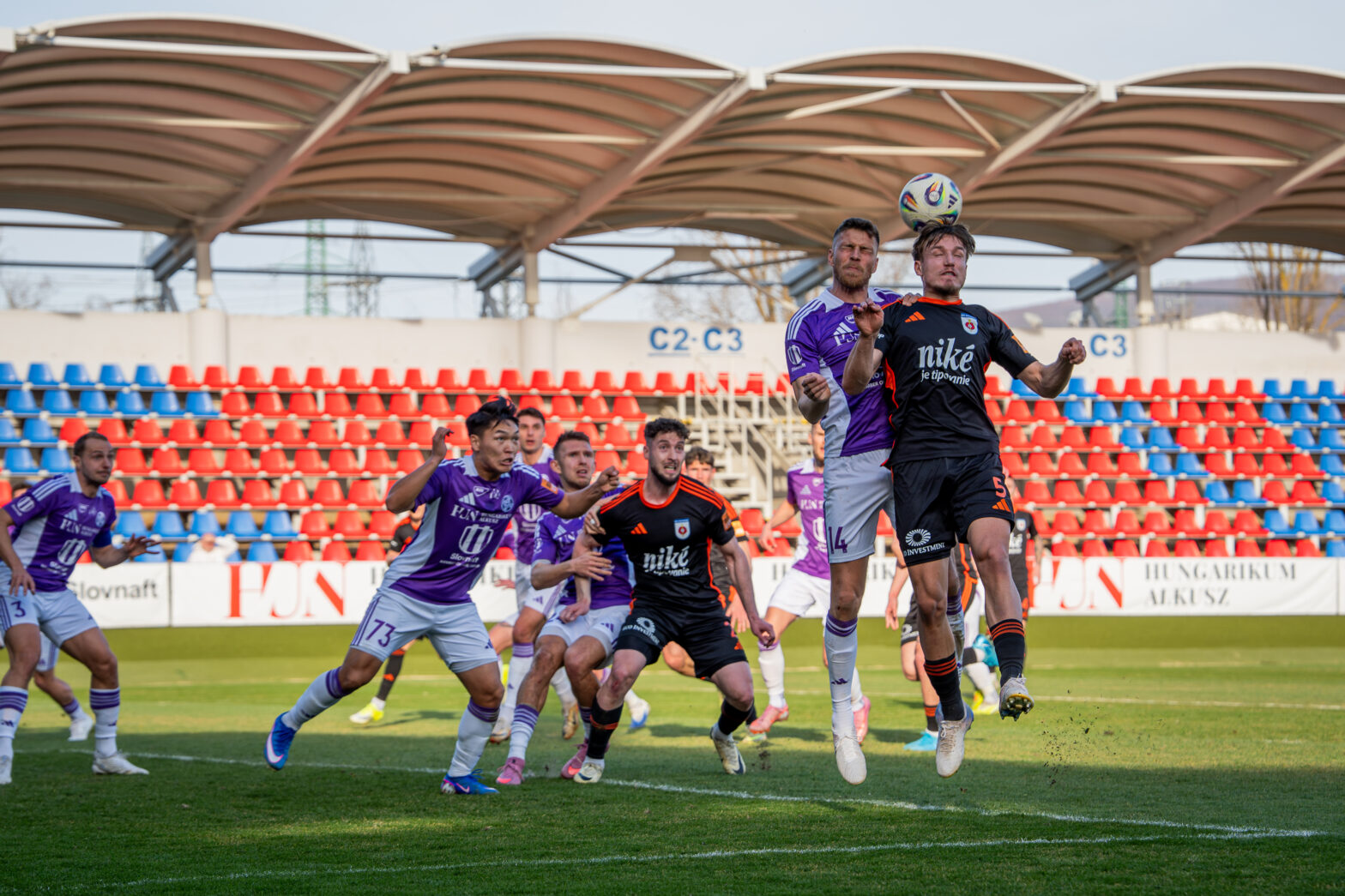 Pod Čebraťom ďalší duel s existenčným nábojom