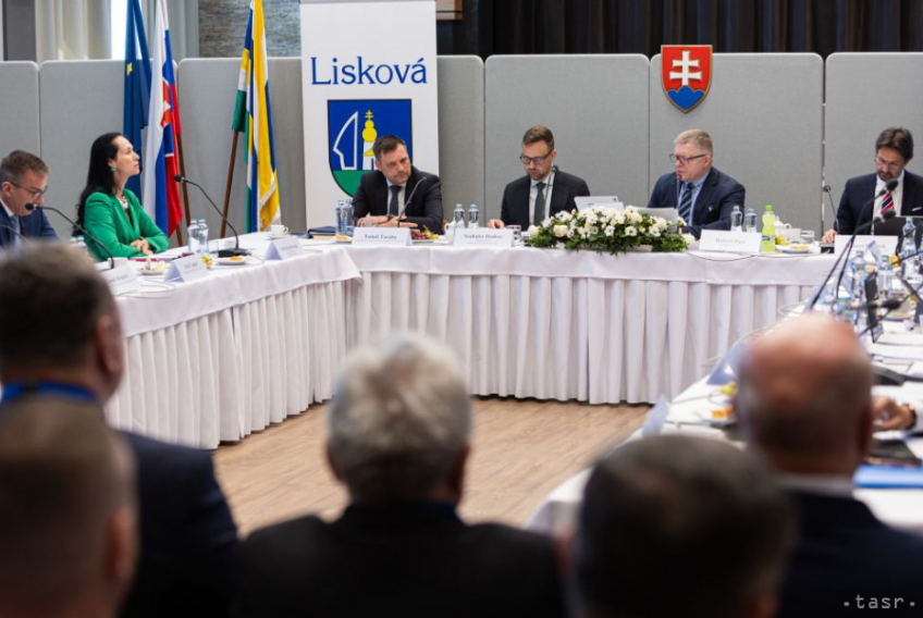 Vláda schválila pomoc obciam aj kľúčové diaľničné termíny. Pozrite si, kam potečú peniaze