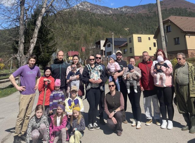Sadili stromčeky za narodené deti, tradícia pokračuje piaty rok