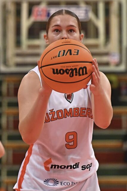 Basketbalová juniorka v spoločnej lige bude hrať o bronz