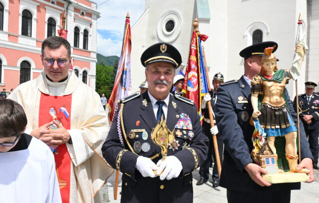 Ružomberok si pripomenul 100 rokov odvahy a služby hasičov