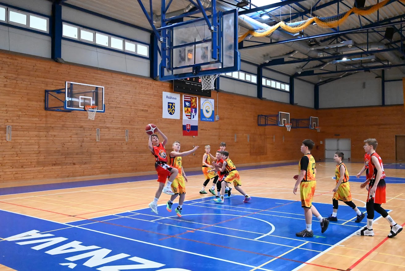 Pohľad do kuchyne mladučkého chlapčenského basketbalového klubu