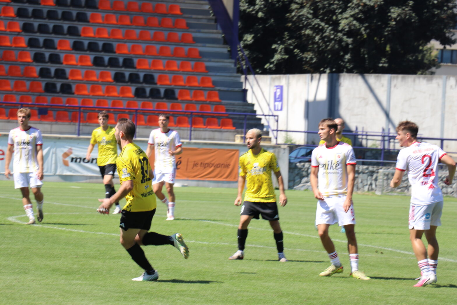 Nedeľa pod Čebraťom: Ružomberok B - Dolný Kubín