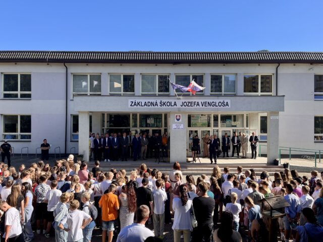 Ružomberok už má Základnú školu Jozefa Vengloša