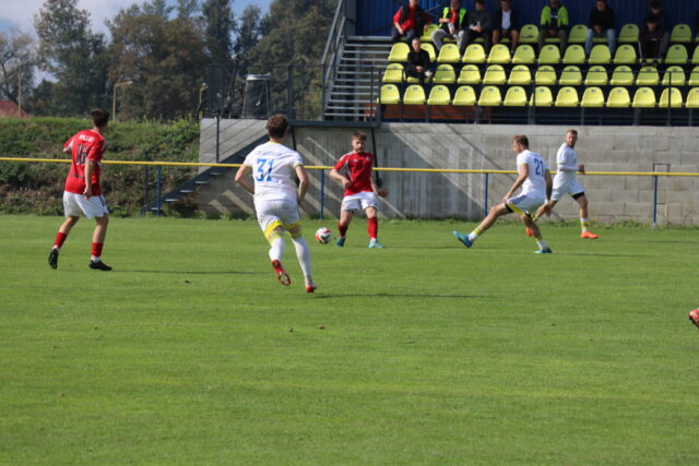 Pokračovali regionálne futbalové súťaže