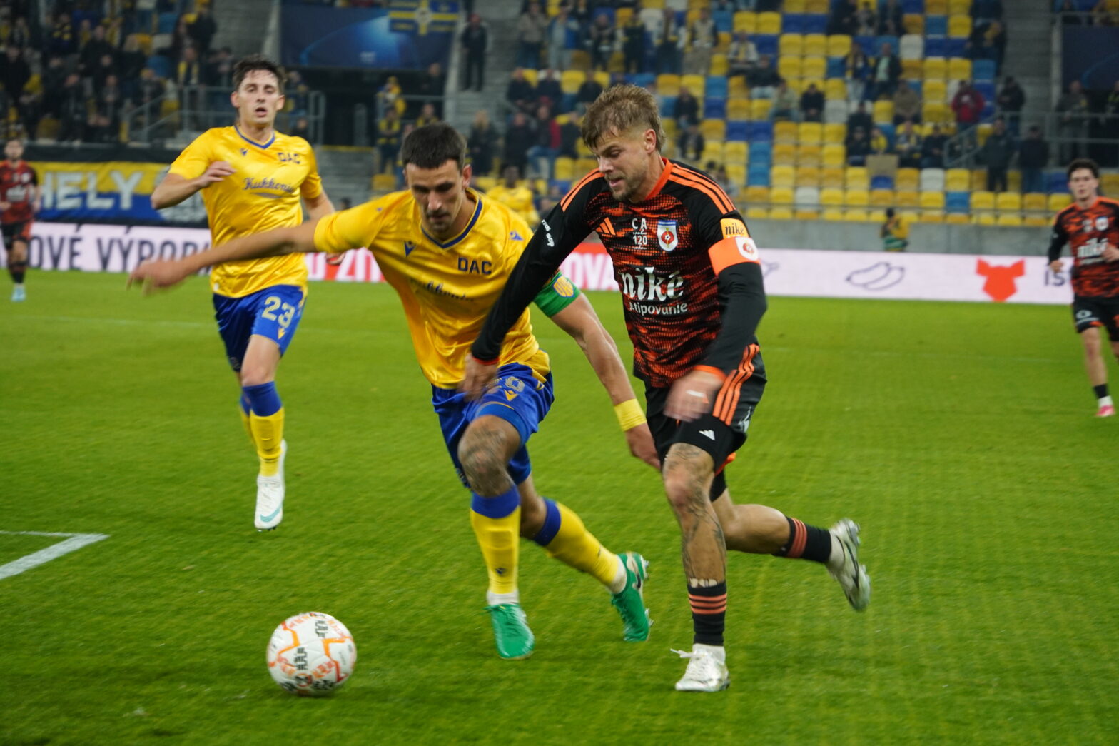 Výprask Ruže na Žitnom ostrove - 0:5